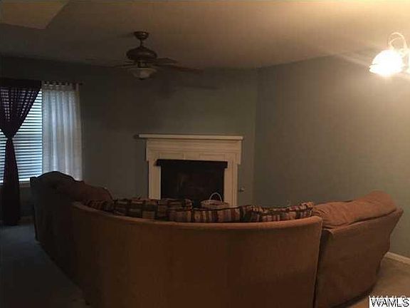 4th image of 1093 Fairfax Dr