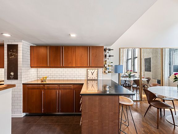 5th image of 305 2nd Ave APT 342