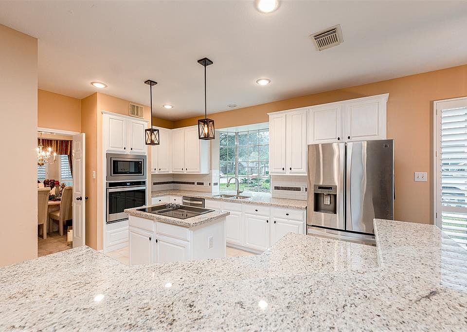 1st image of 7611 Lark Glen Way