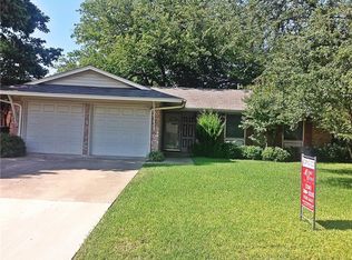 1305 Meadowcrest Dr, Plano, TX 75075