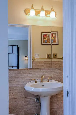 Sold by Mont Sky Real Estate | media 80