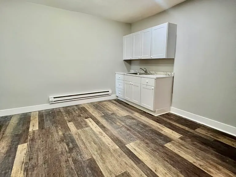 20 Lake St #2C — Photo 6