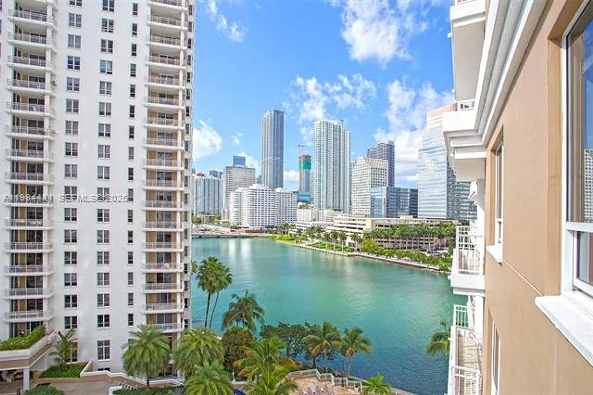 Photo 1 of 53 - 801 Brickell Key Blvd #907 - Miami, FL Primary Photo - 801 Brickell Key Blvd #907