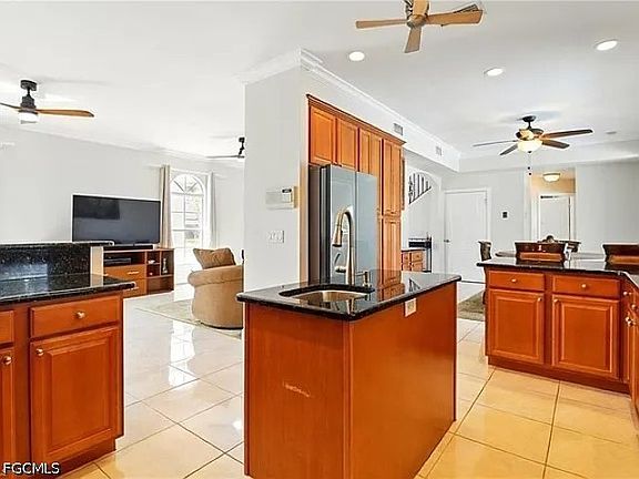 5th image of 1931 SW 17th Pl
