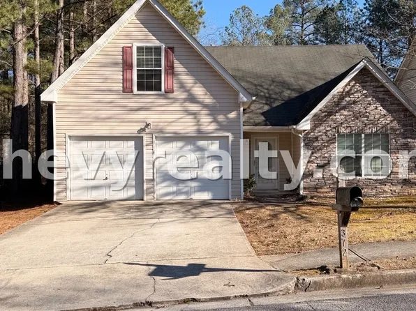 372 Berkshire Pl, Fairburn, GA 30213