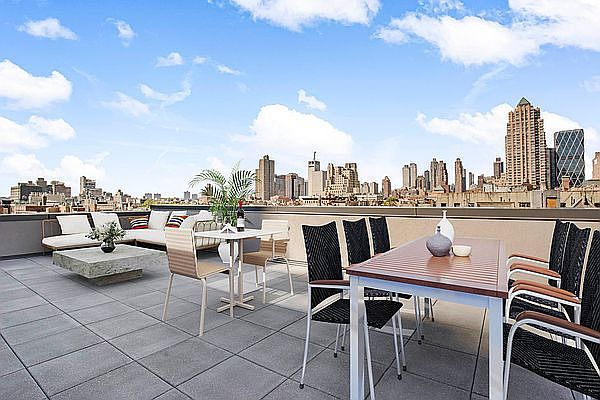 1st image of 350 45th St #3