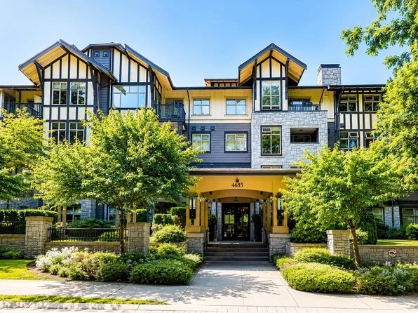 4885 Valley Dr #205, Vancouver, BC V6J 5M7