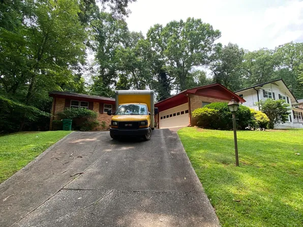 2464 Glenrock Dr, Decatur, GA 30032