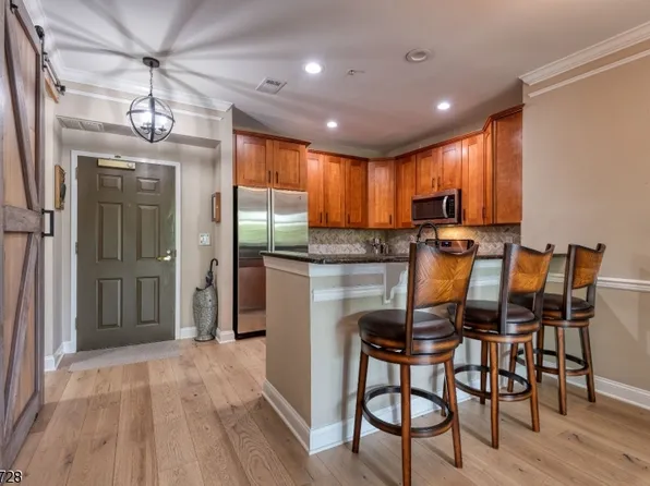 168 Victoria Dr #168, Bridgewater Twp., NJ 08807