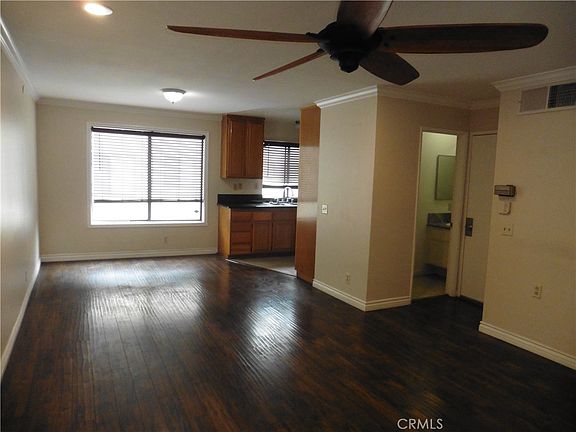 5th image of 145 W 9th St