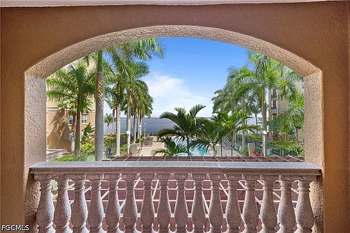 2825 Palm Beach Blvd #210 Photo 1