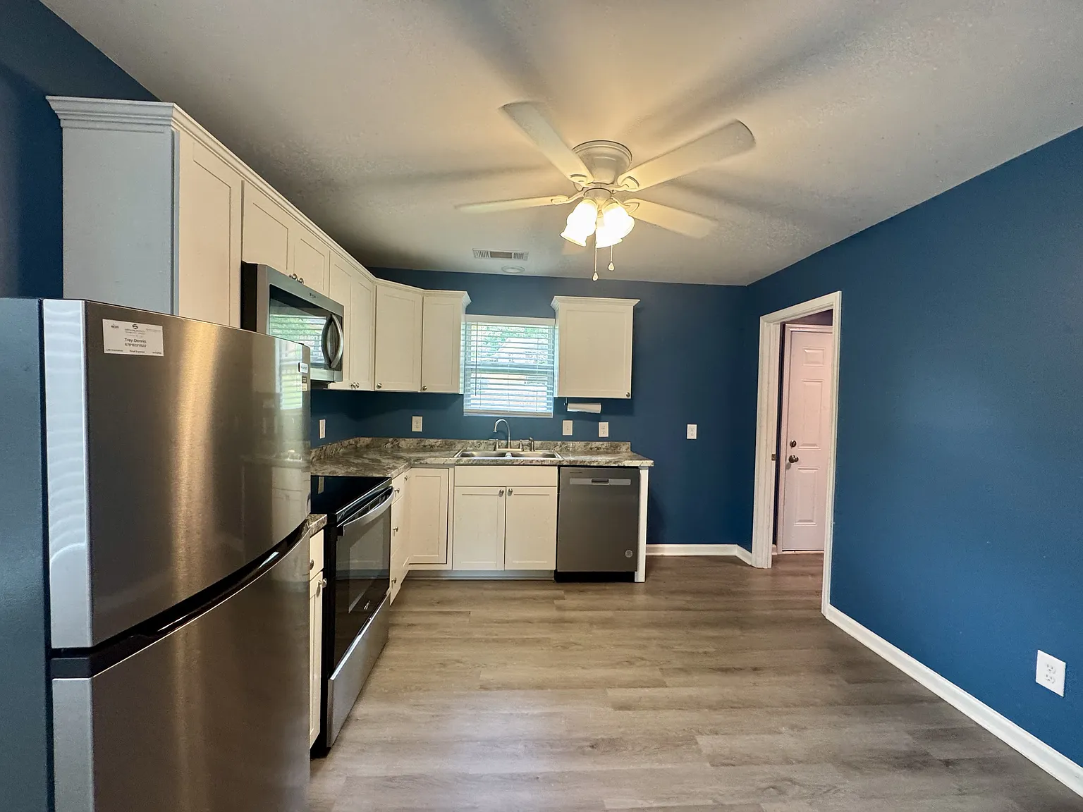 2 bed, 986 sqft, $1,350 — Photo 4