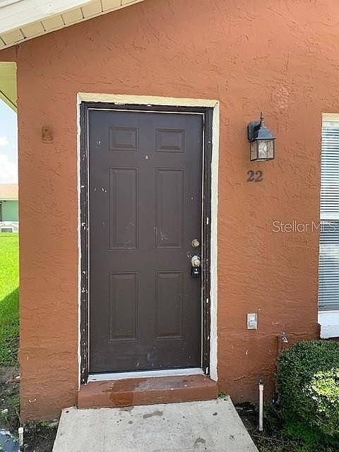 1st image of 22 W Country Cove Way