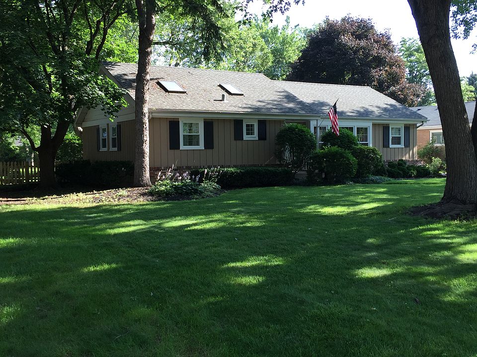 1st image of 1118 Park Ln