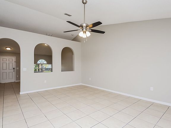 5th image of 317 Sherborne Ln