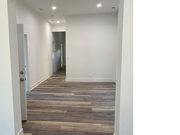 4th image of 371 N Avers Ave Unit 2