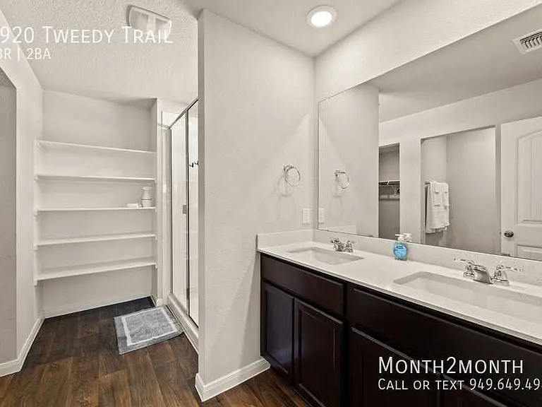 2920 Tweedy Trl — Photo 17