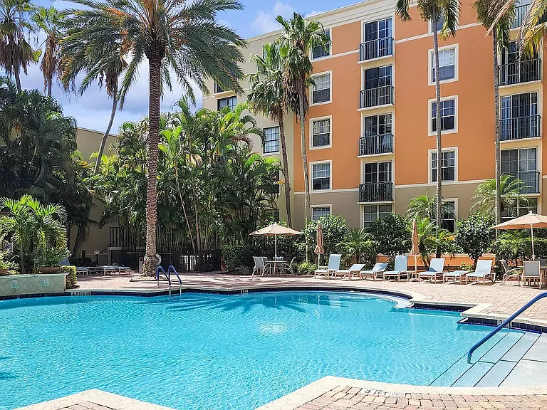 780 S Sapodilla Ave #210 — Photo 33