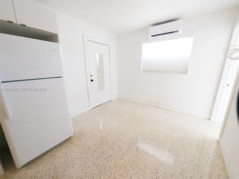 3050 NW 21st Ave #9 — Photo 4