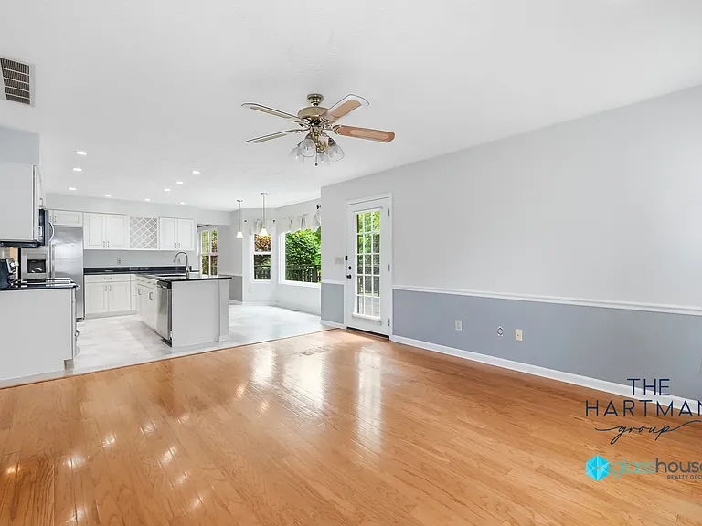 990 Mistic Ln — Photo 20