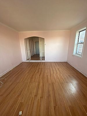 2nd image of 580 E 17th St #6E