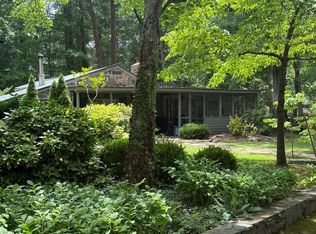 1829 N Powerhouse Rd, Morganton, NC 28655