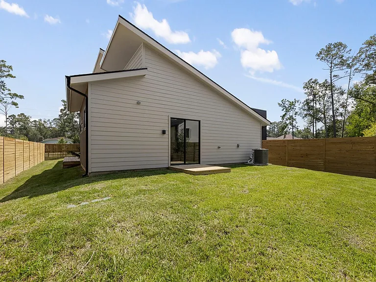 1502 Primrose St — Photo 7