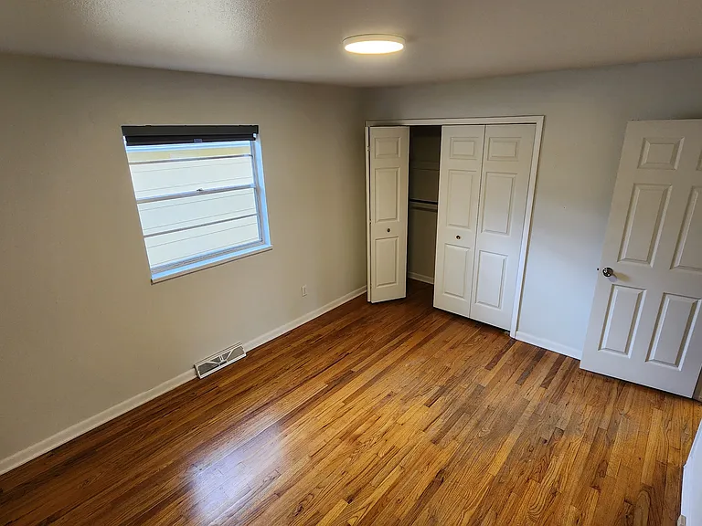 401 N Roosevelt Ave — Photo 17