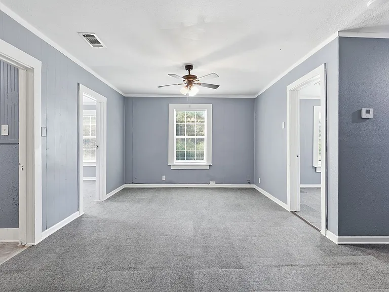 808 Mill St — Photo 4