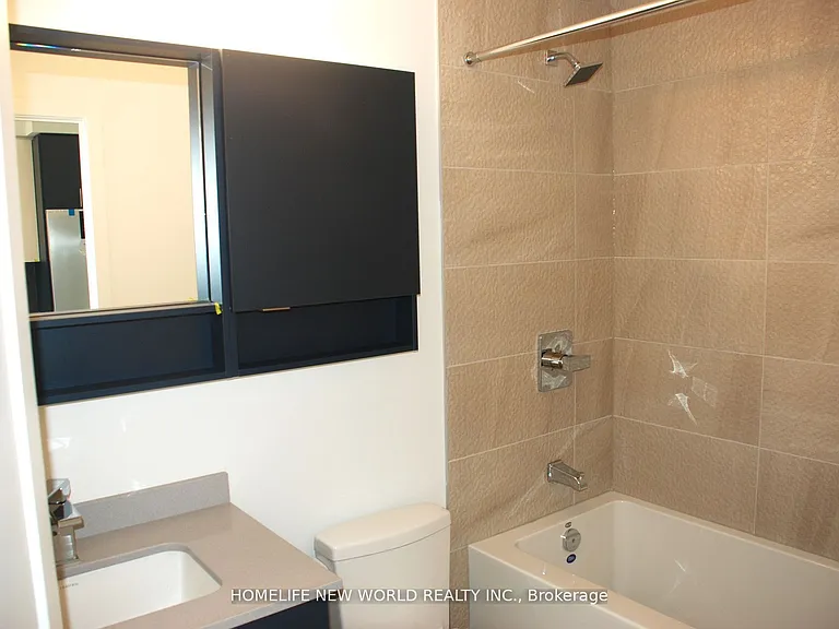 415 Main St W #605 — Photo 14