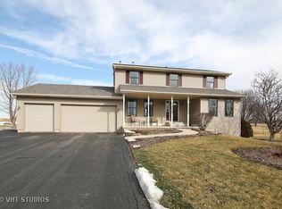12050 Four Queens Ct, Genoa, IL 60135