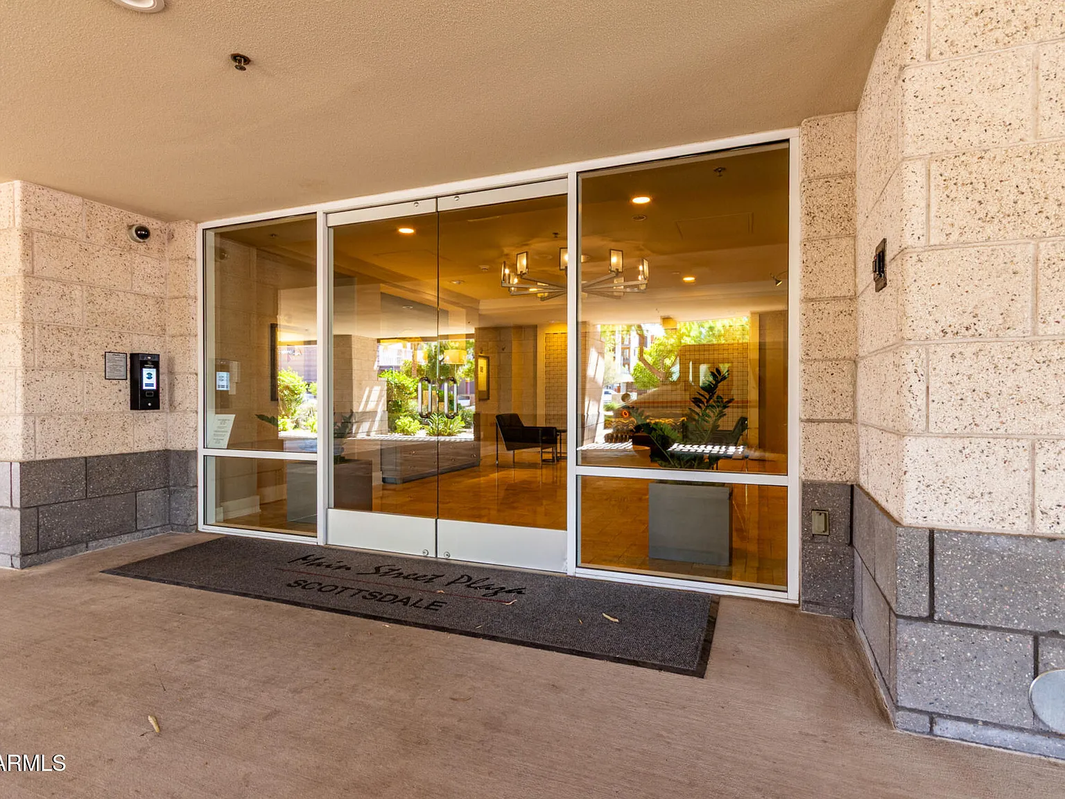2 bed, 2.5 bath, 2410 sqft, $4,250 — Photo 3