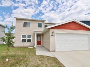 3412 20th Ave NW, Minot, ND 58703