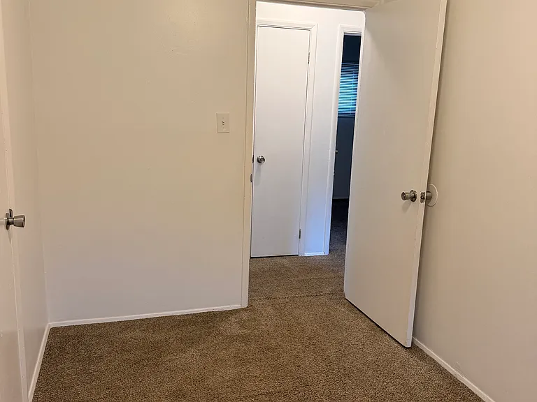 321 N Roanoke Ave #1 — Photo 16