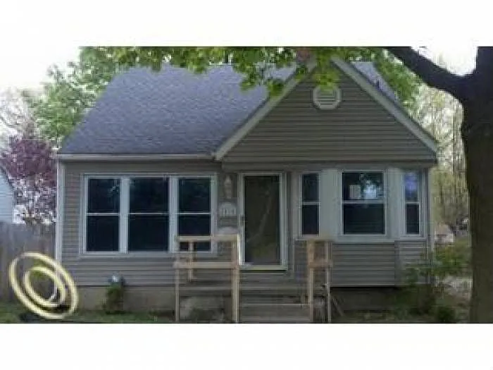 2514 N Main St photo 1