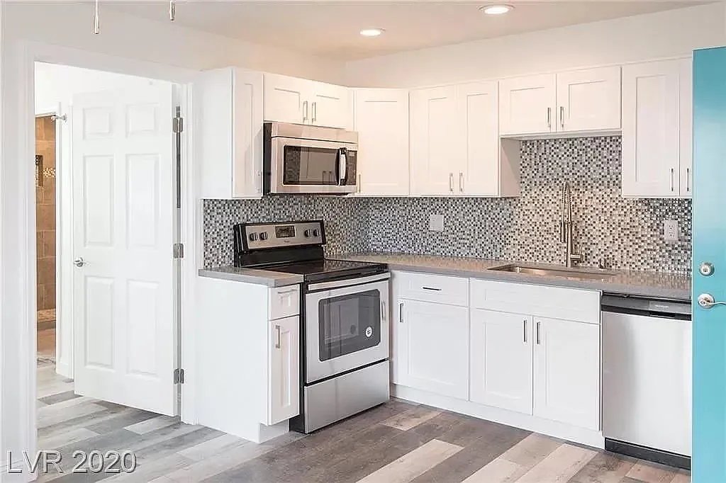 1 bed, 600 sqft, $1,100 — Photo 1