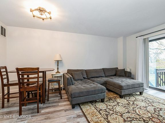3rd image of 68 Parliament Dr W Unit 68