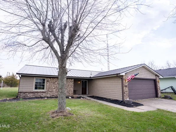 4313 E Rolling Meadows Blvd, Defiance, OH 43512