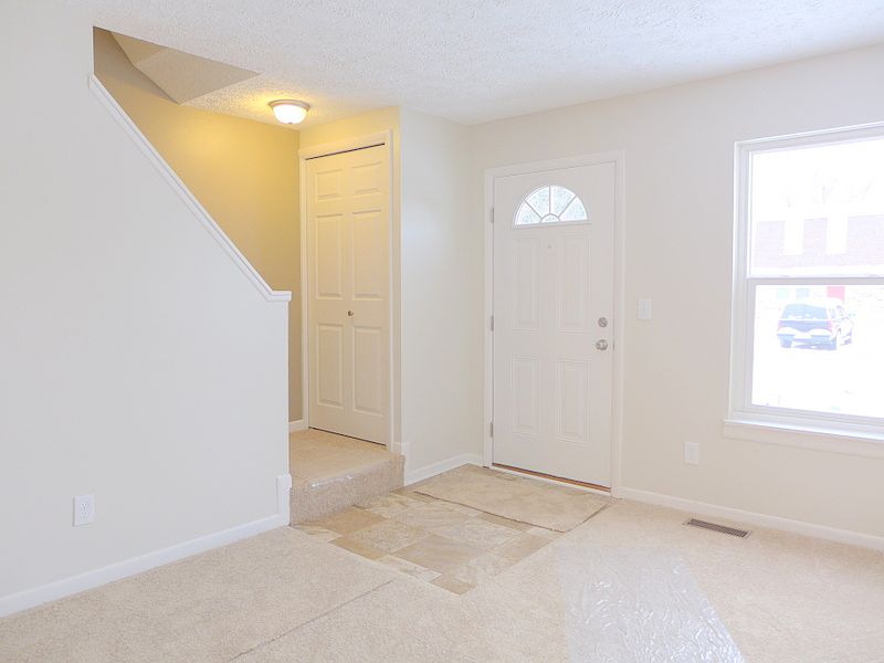 1st image of 1751 Maisonette Dr
