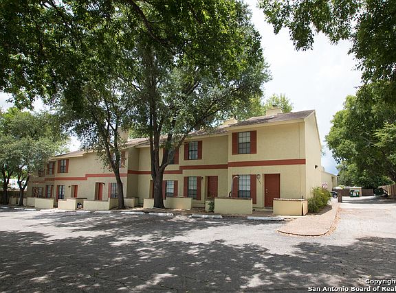 2nd image of 12121 El Sendero St