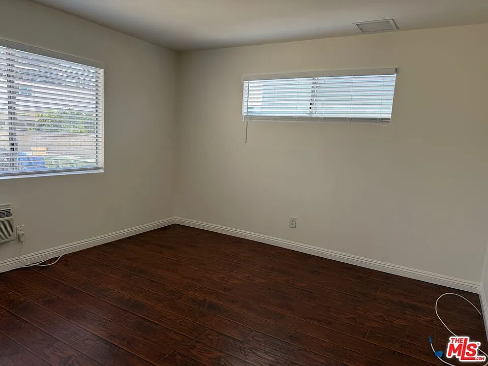 Building Photo - 2240 Crenshaw Blvd #C