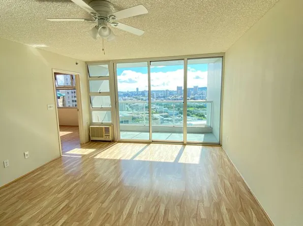 1450 Young St APT 1902, Honolulu, HI 96814