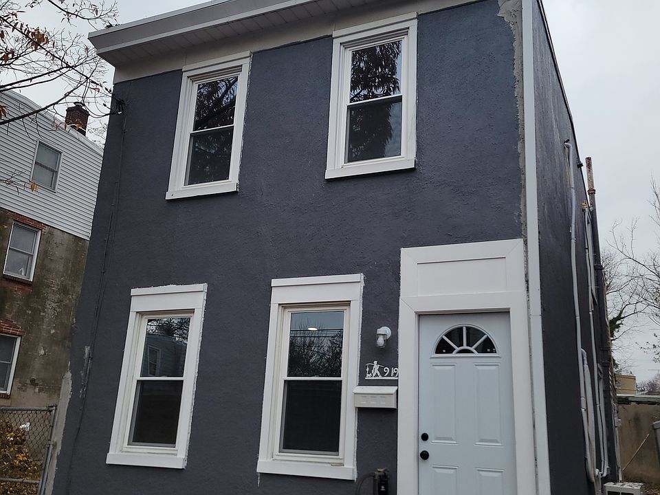 1st image of 919 Anchorage St
