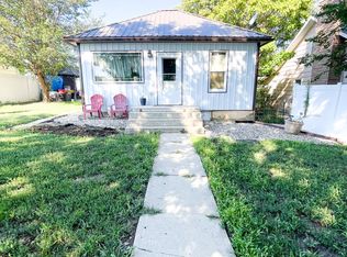 325 Polk St, Winner, SD 57580
