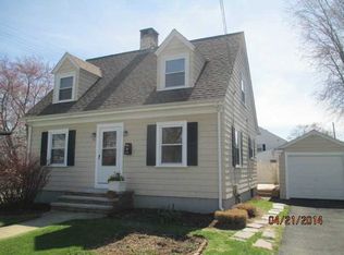 90 Preston Dr, Cranston, RI 02910