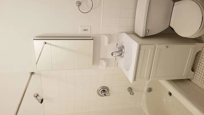 Rented by Blana LLC | media 12