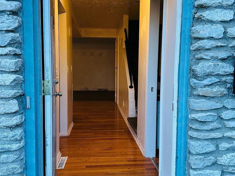 1st image of 247 Woodhill Ln