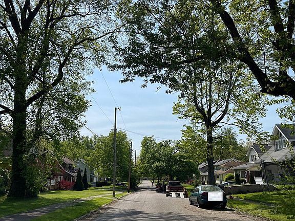 5th image of 199 Clarencedale Ave