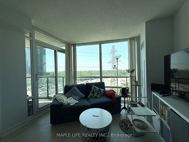 5740 Yonge St #702 — Photo 8