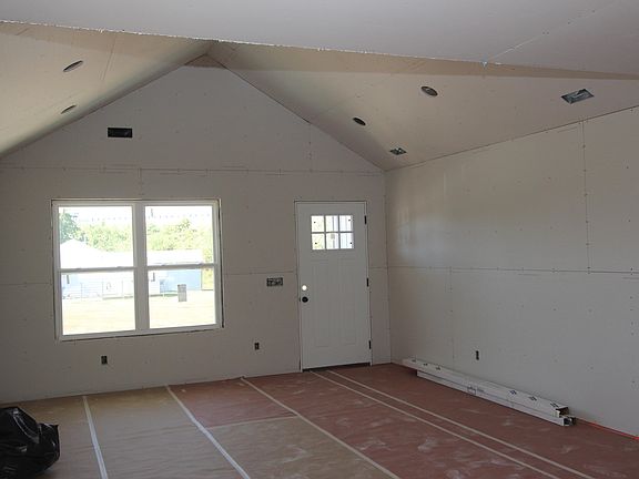 4th image of 100 Clouse Street